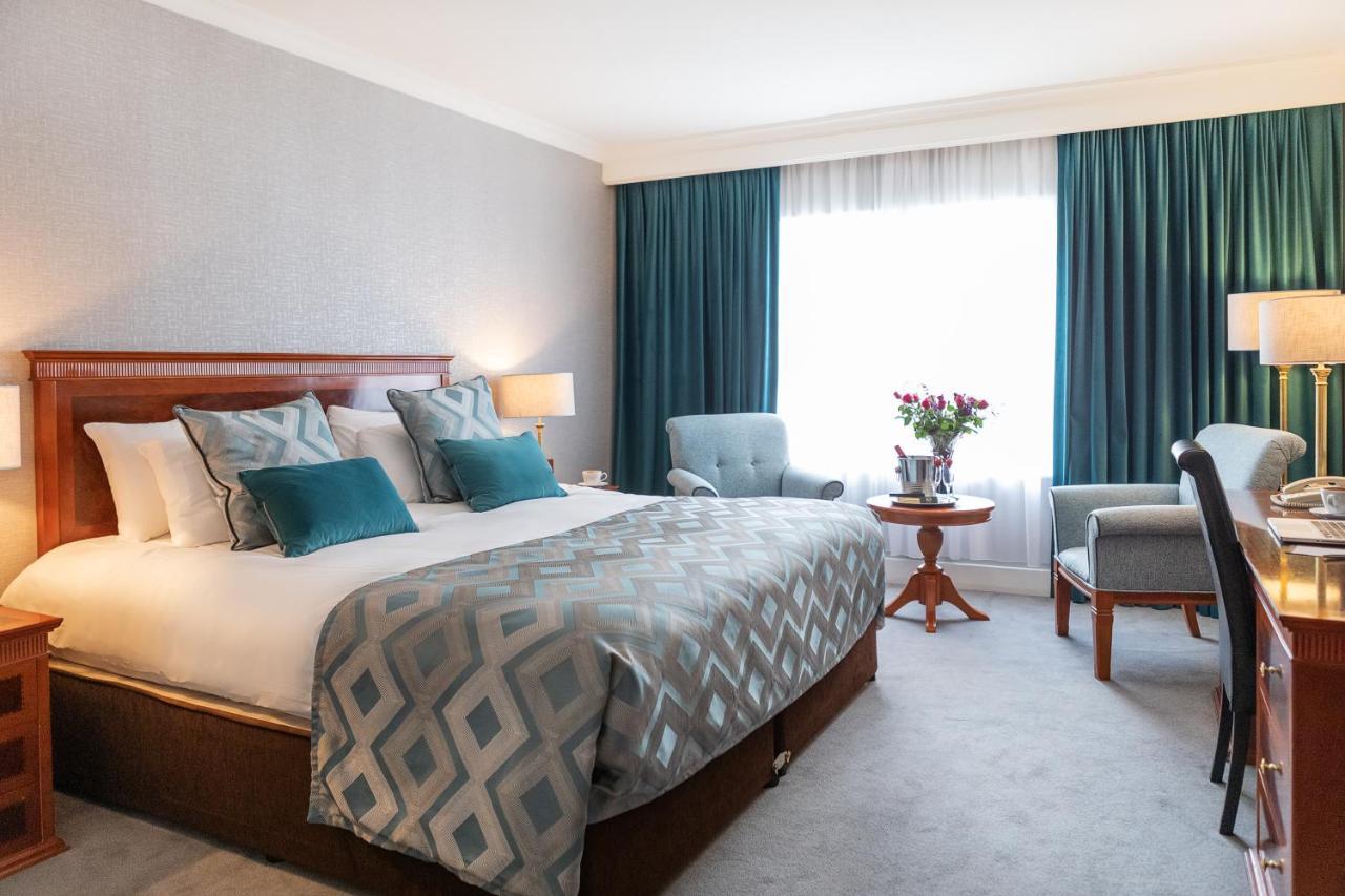 טרים Knightsbrook Hotel & Golf Resort מראה חיצוני תמונה